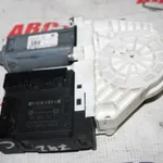 Motoras geam dreapta fata VOLKSWAGEN GOLF PLUS V 2004-2013 1K4837401G, vedere frontata