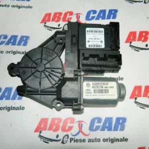 Motoras macara usa dreapta fata