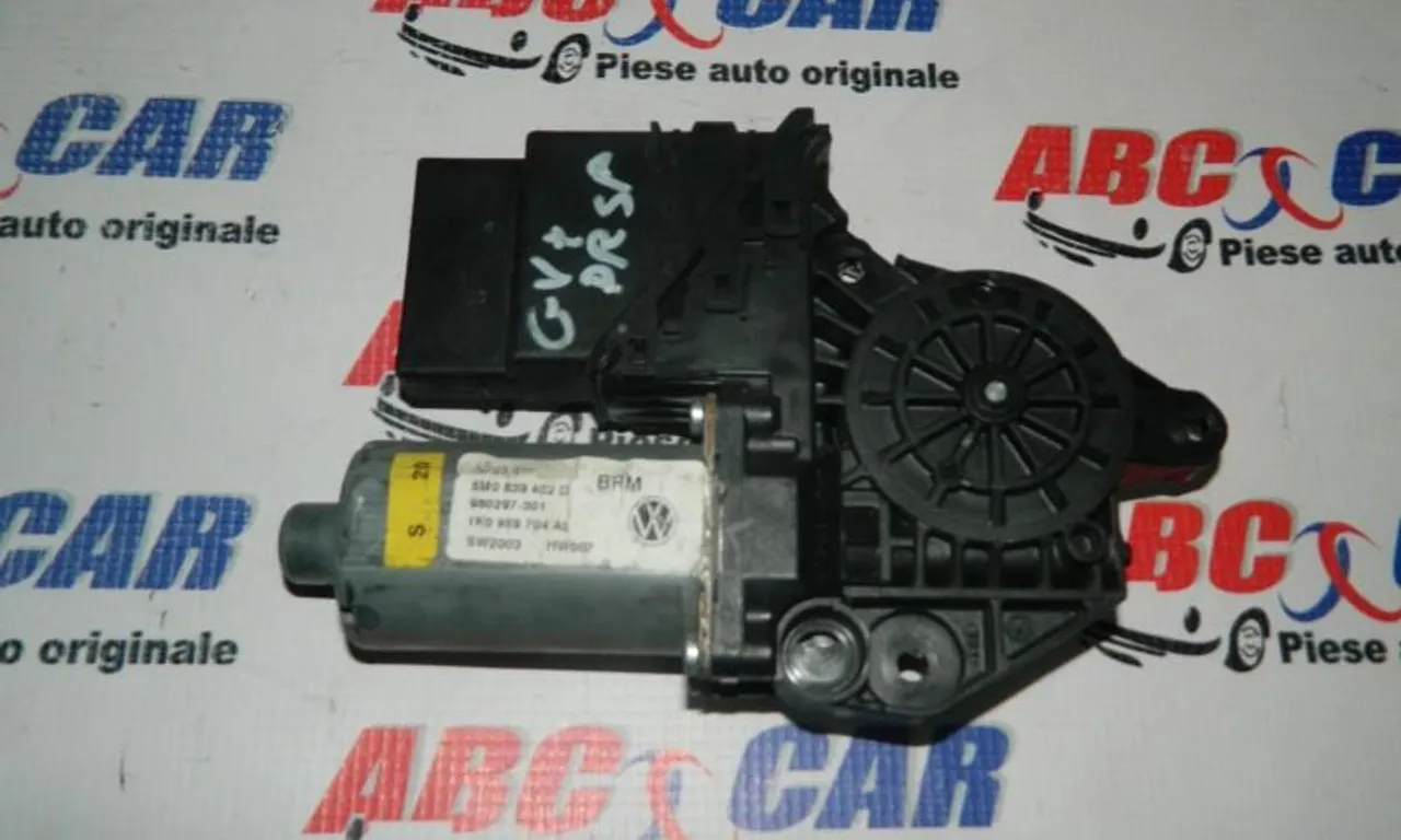 Motoras macara usa dreapta spate VOLKSWAGEN GOLF PLUS V 2004-2013