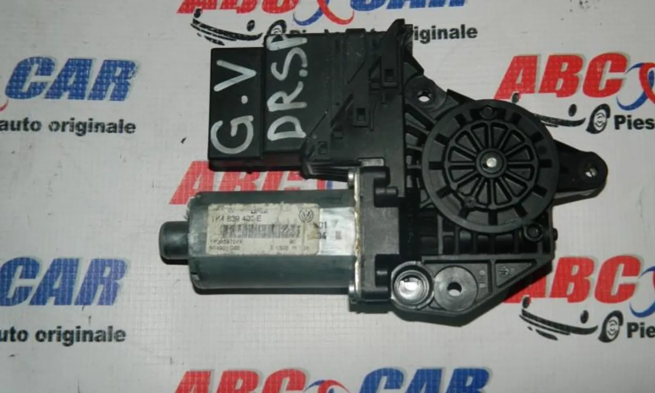 Motoras macara usa dreapta spate VOLKSWAGEN GOLF PLUS V 2004-2013