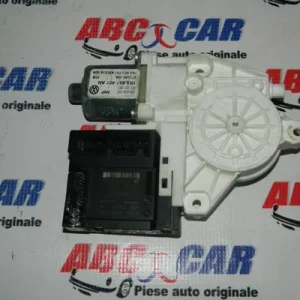 Motoras macara usa stanga fata