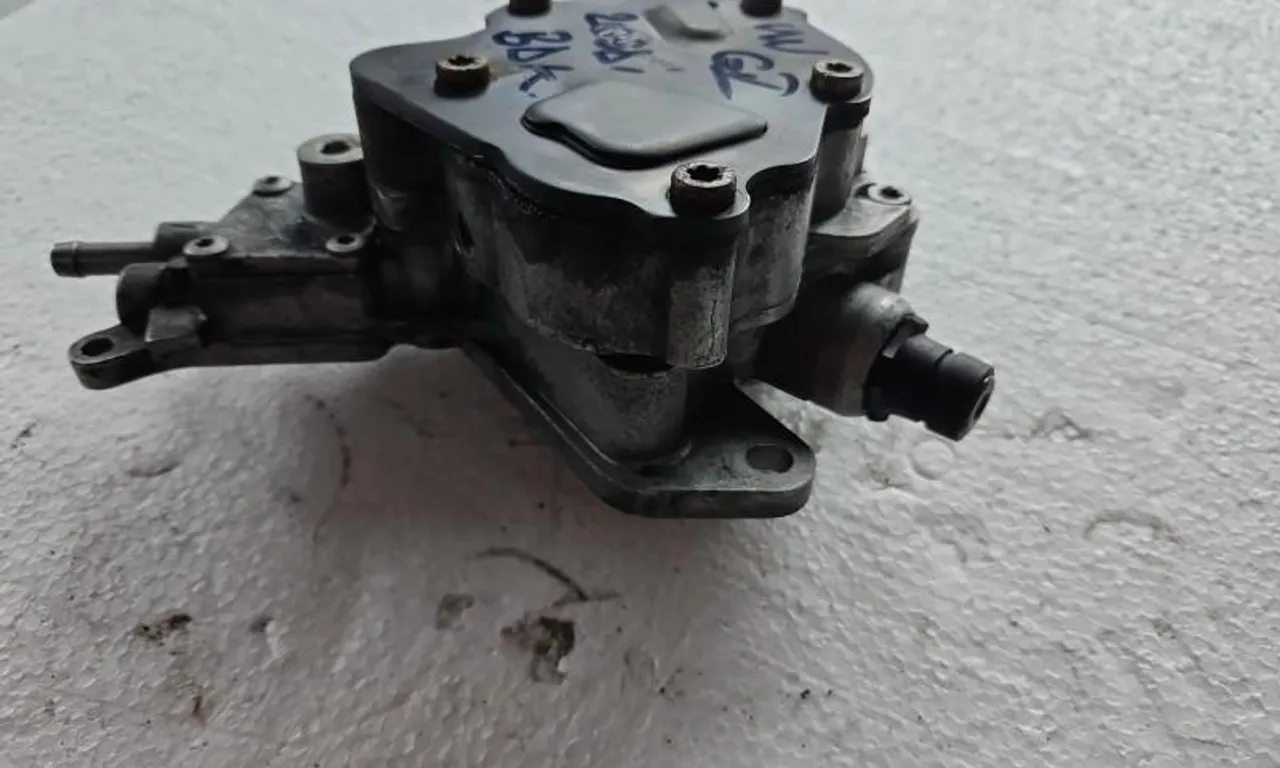 Pompa vacuum VOLKSWAGEN GOLF PLUS V 2004-2013
