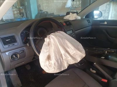 Macara dreapta fata