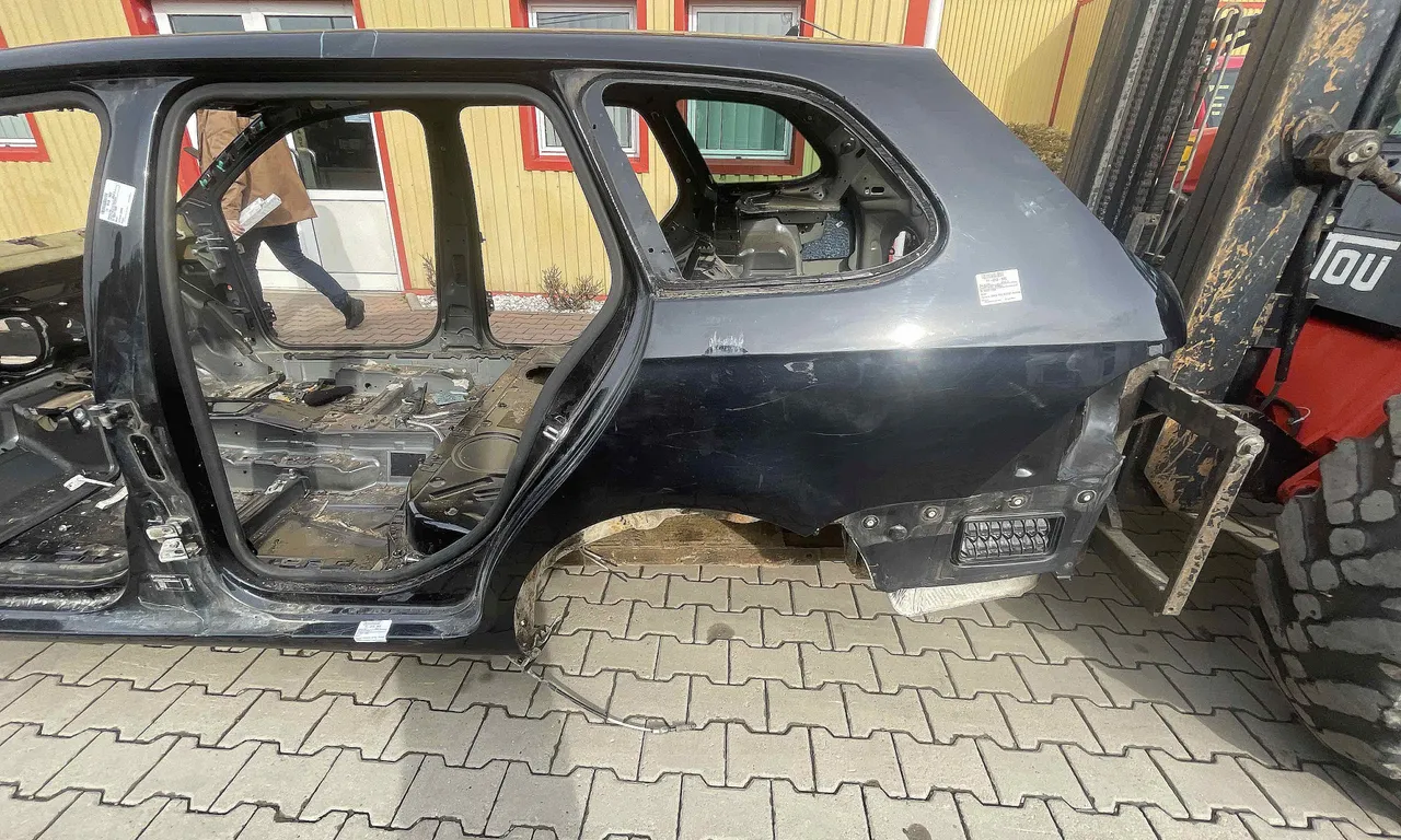 ARIPA SPATE STANGA VOLKSWAGEN GOLF V 2003-2010