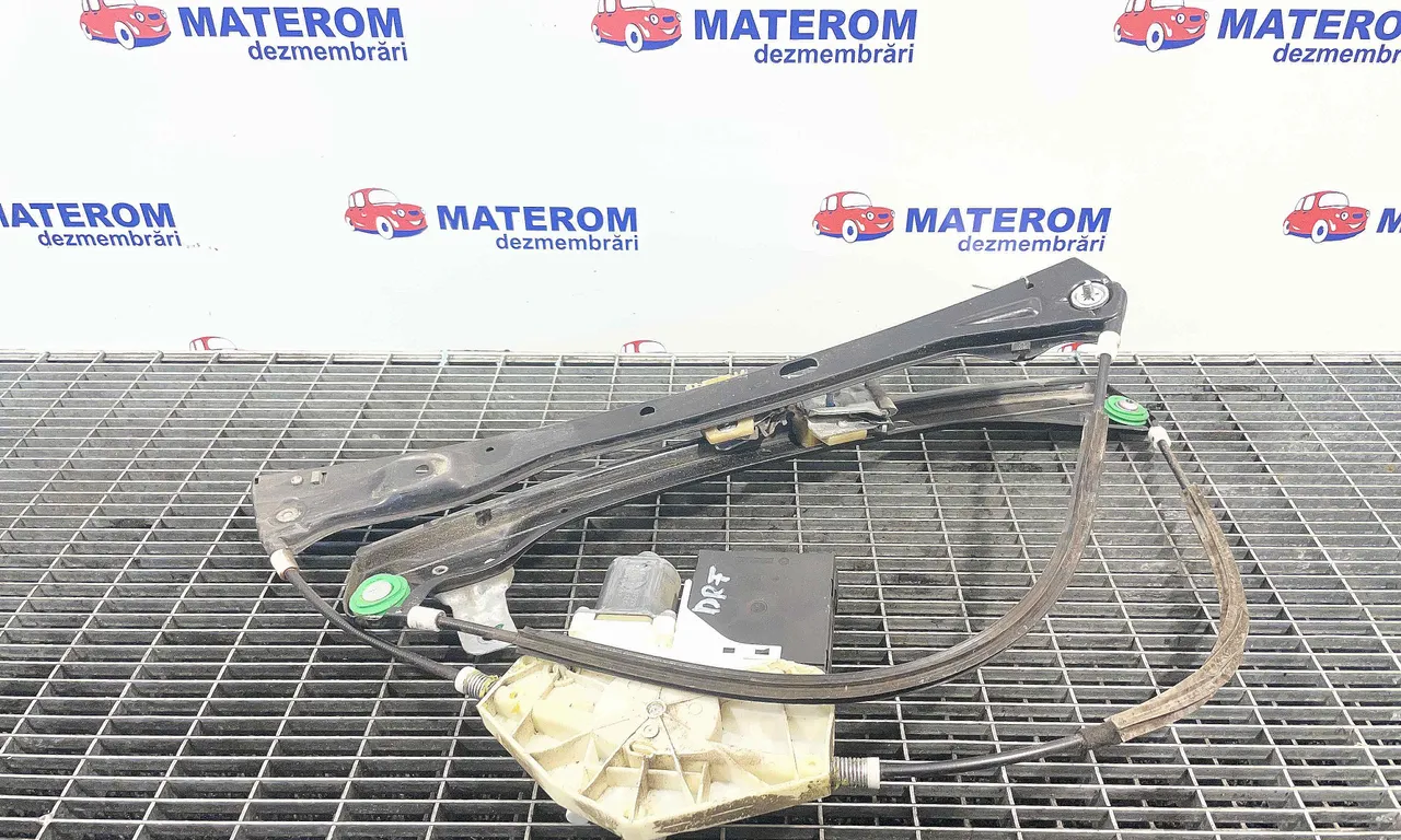 MACARA USA FATA DREAPTA VOLKSWAGEN GOLF V 2003-2010