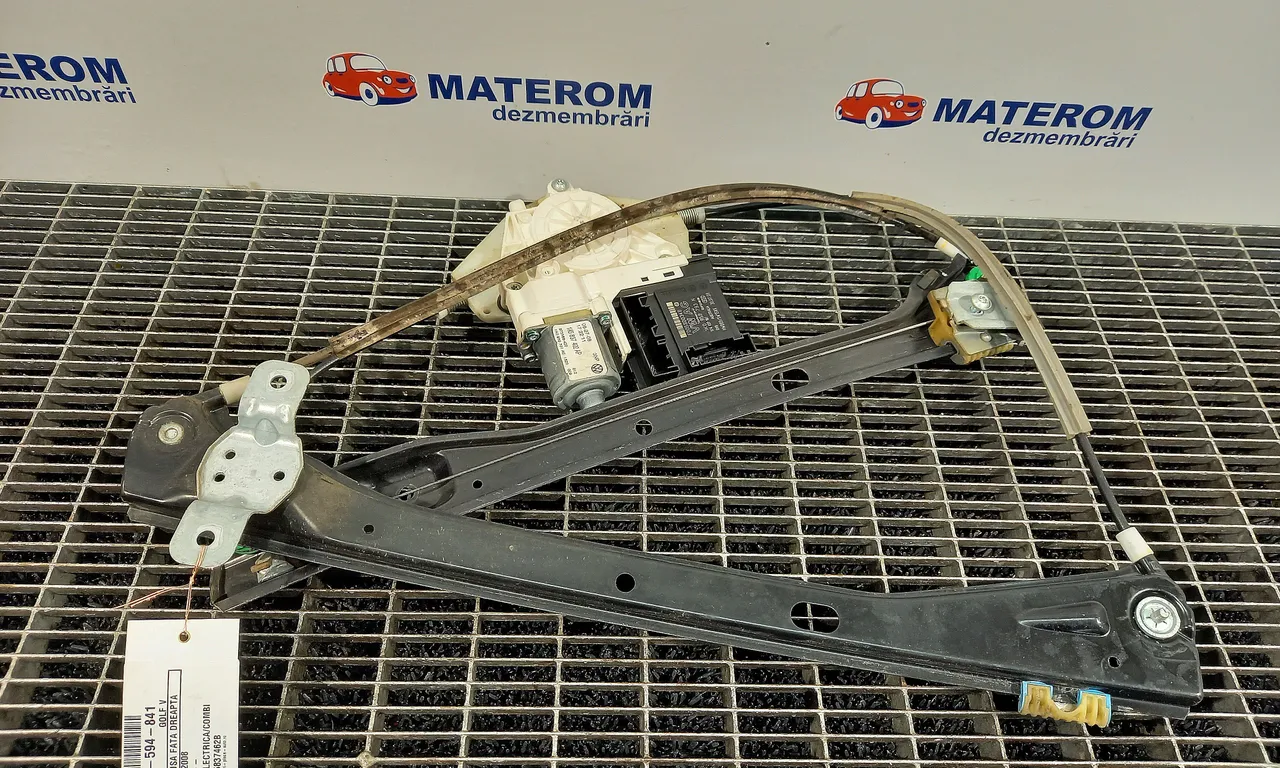 MACARA USA FATA DREAPTA VOLKSWAGEN GOLF V 2003-2010