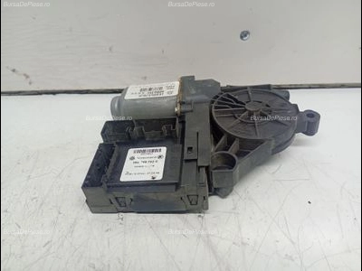 Motoras geam stanga fata