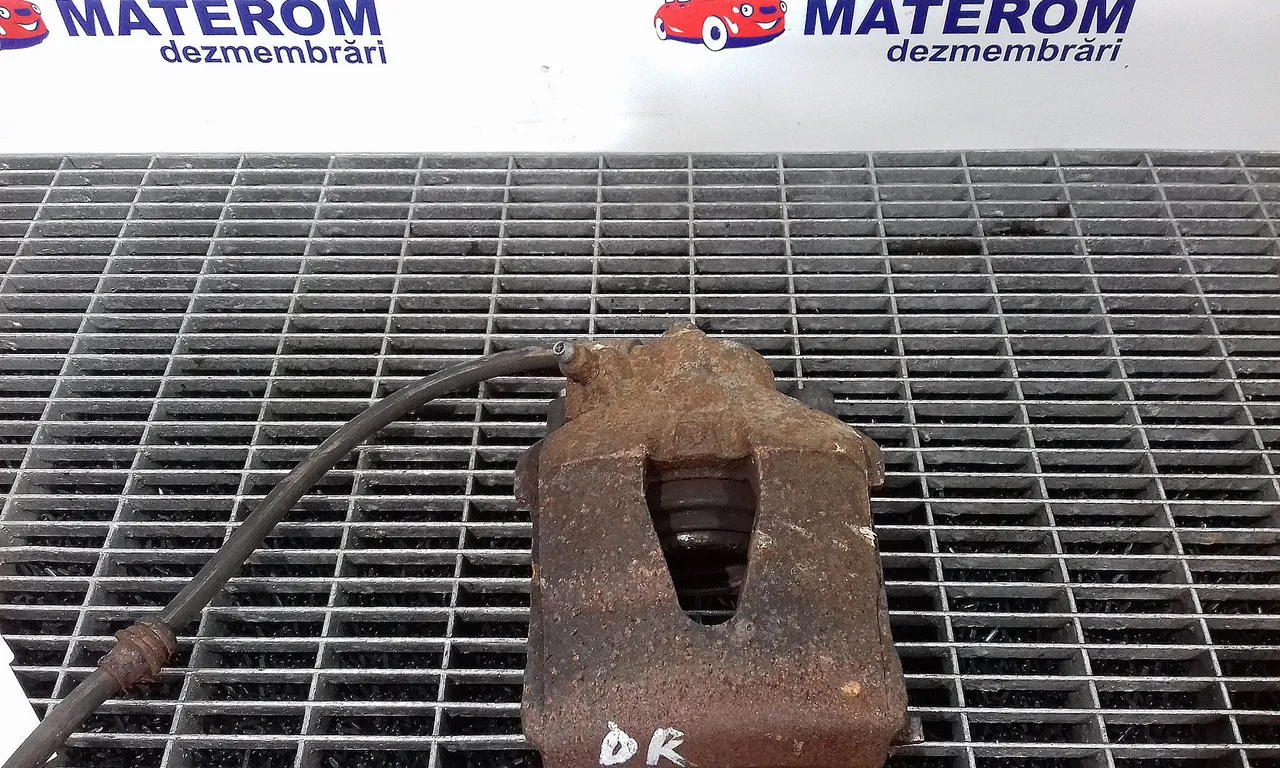 ETRIER FATA DREAPTA VOLKSWAGEN GOLF V 2003-2010