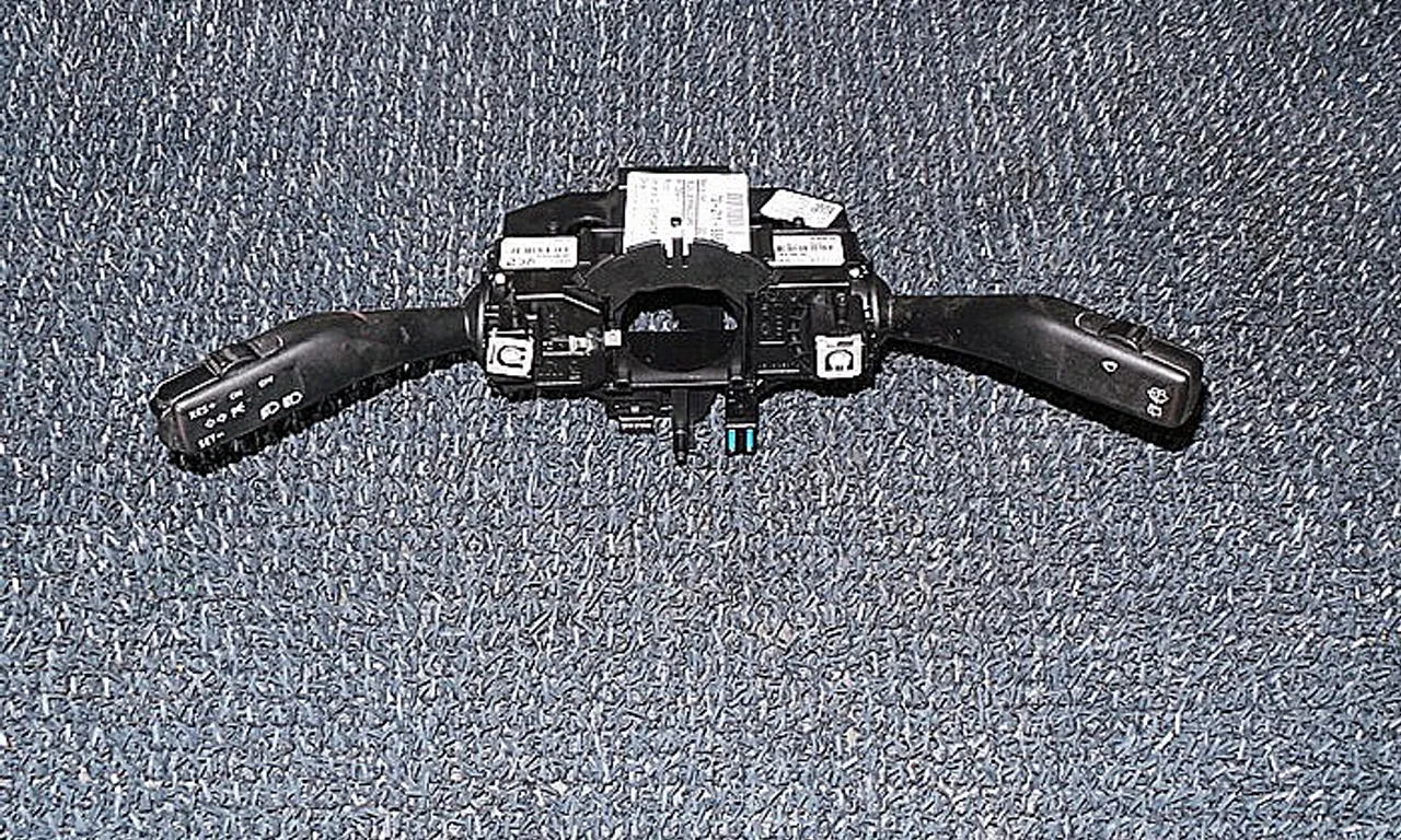 BLOC SEMNALIZARE VOLKSWAGEN GOLF V 2003-2010