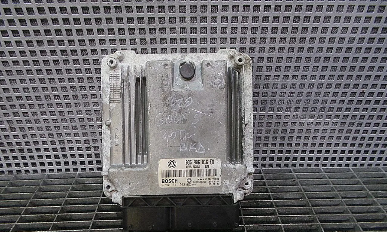 CALCULATOR MOTOR VOLKSWAGEN GOLF V 2003-2010