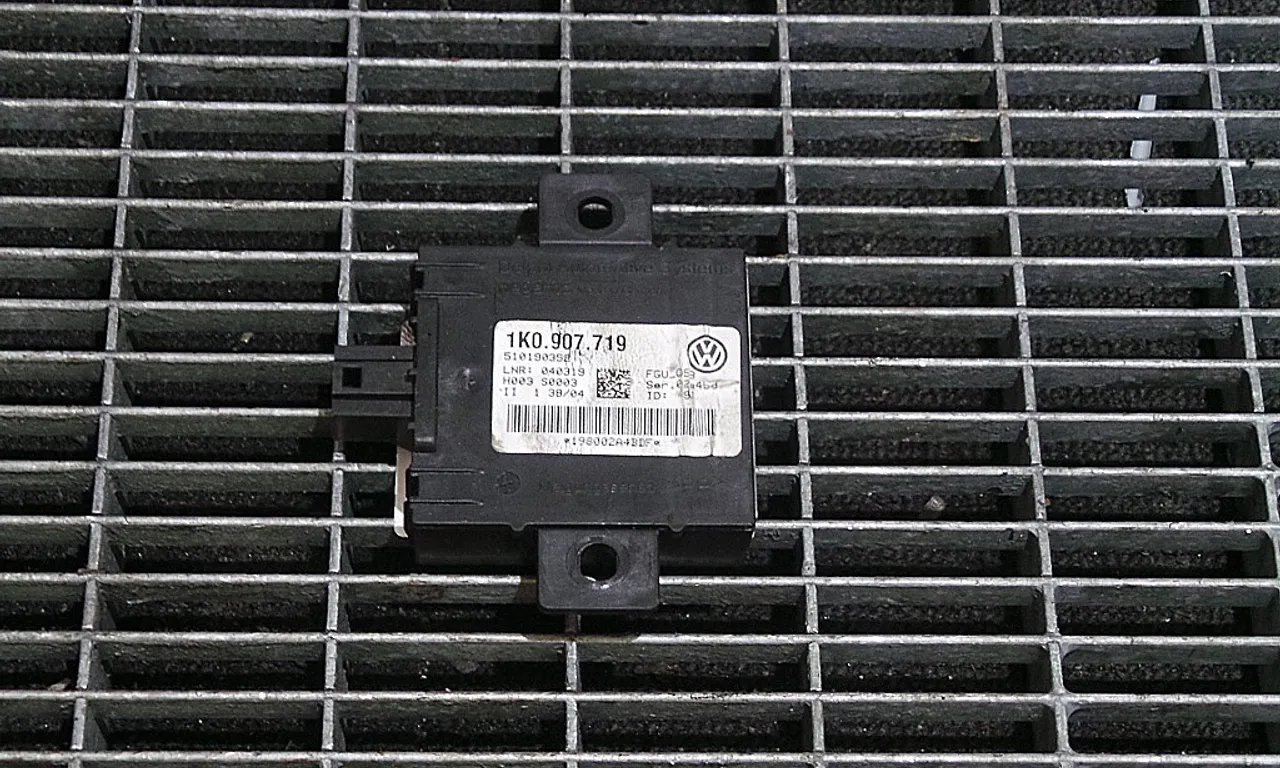 MODUL ALARMA VOLKSWAGEN GOLF V 2003-2010