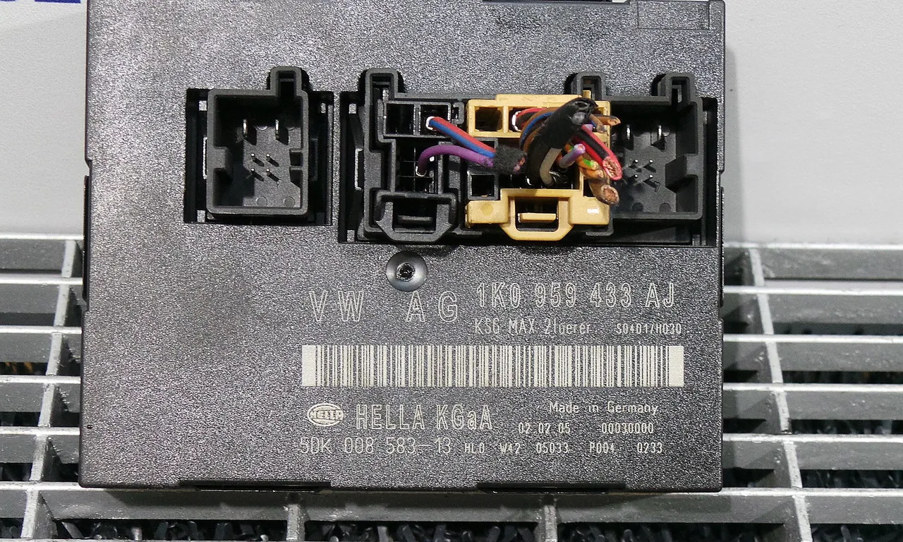 MODUL CONFORT VOLKSWAGEN GOLF V 2003-2010