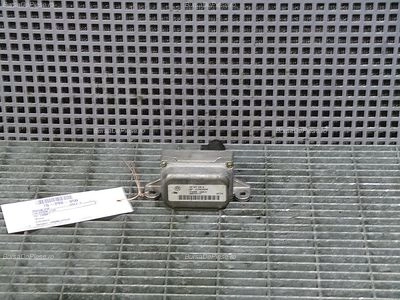 SENZOR ESP VOLKSWAGEN GOLF V 2.0 2003-2010 oe 1K0907655B, vedere frontata