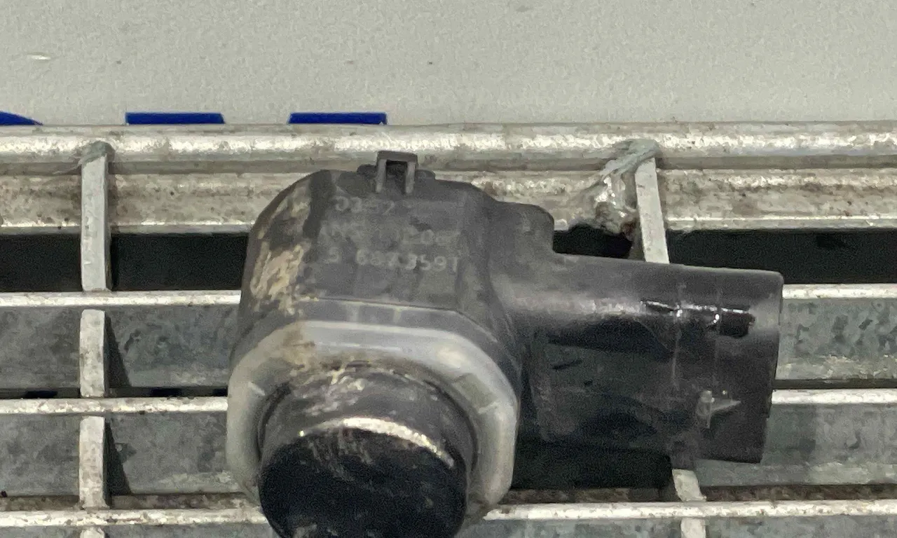 SENZOR PARCARE FATA VOLKSWAGEN GOLF V 2003-2010