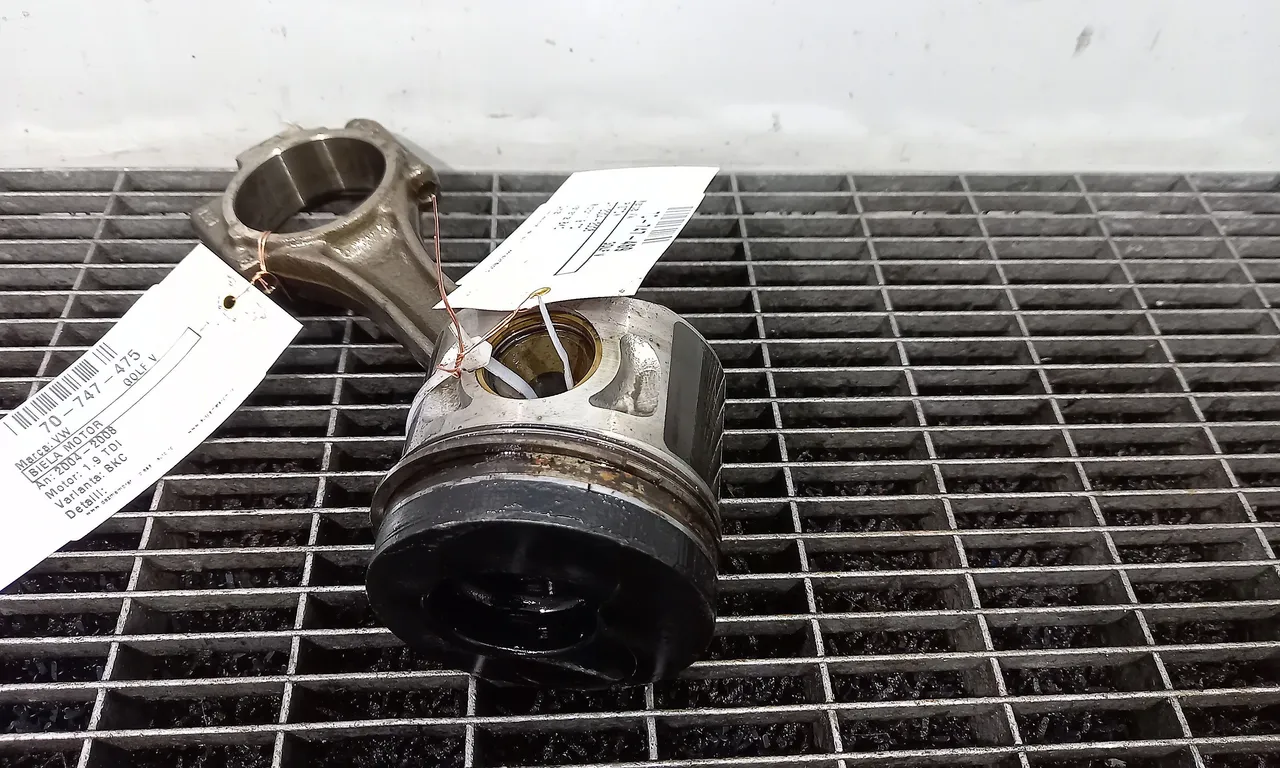 PISTON VOLKSWAGEN GOLF V 2003-2010
