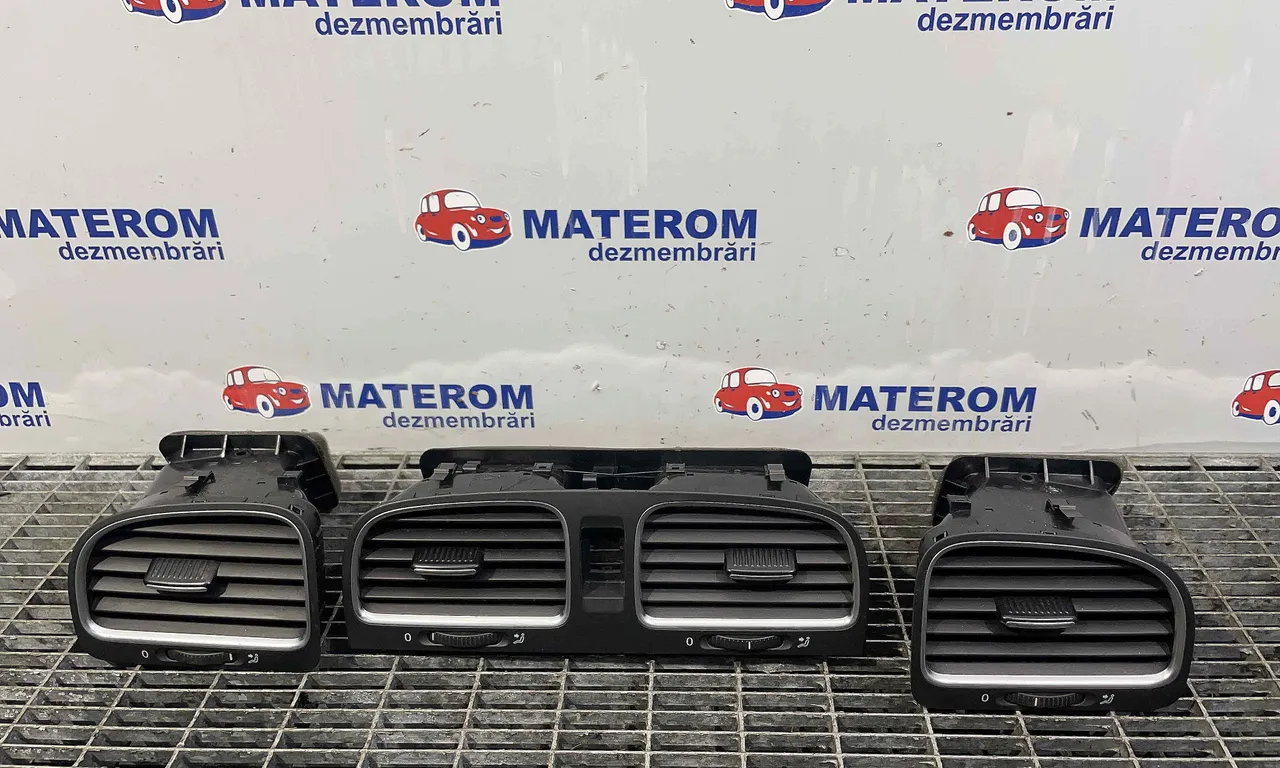 GRILA BORD VOLKSWAGEN GOLF VI 2008-2014