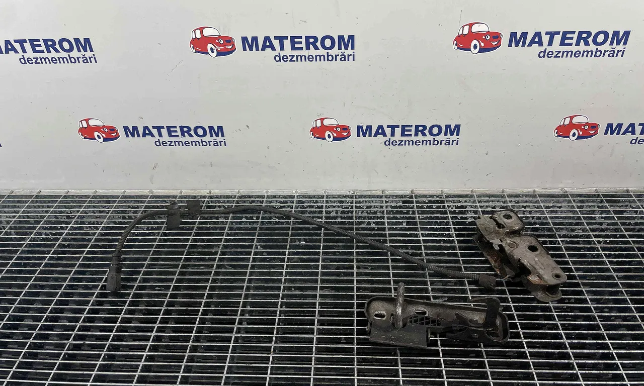 INCUIETOARE CAPOTA FATA VOLKSWAGEN GOLF VI 2008-2014