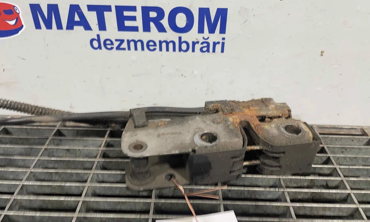INCUIETOARE CAPOTA FATA VOLKSWAGEN GOLF VI 2008-2014