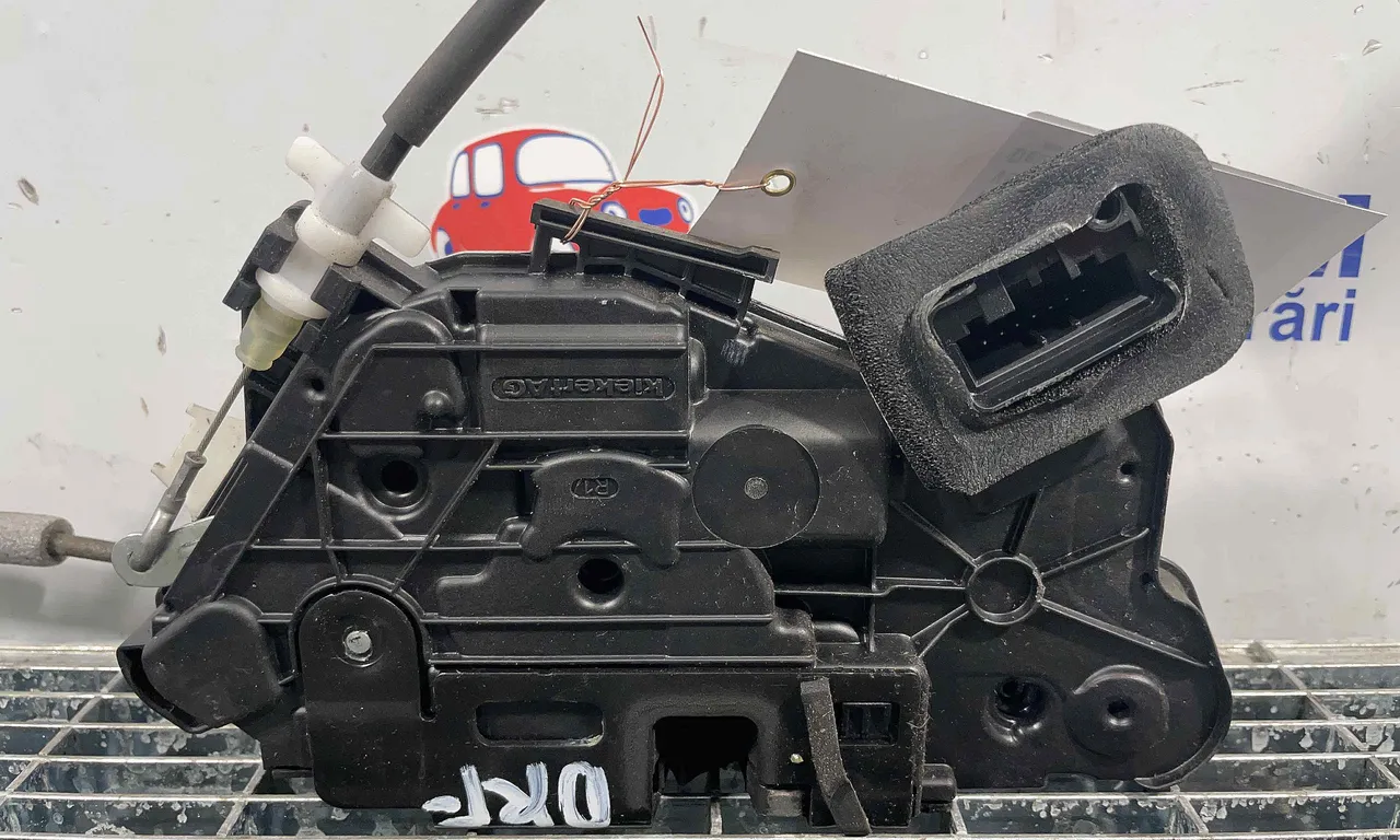 INCUIETOARE USA FATA DREAPTA VOLKSWAGEN GOLF VI 2008-2014