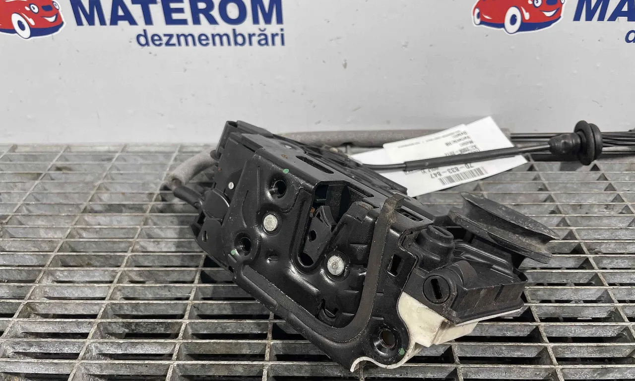 INCUIETOARE USA SPATE DREAPTA VOLKSWAGEN GOLF VI 2008-2014