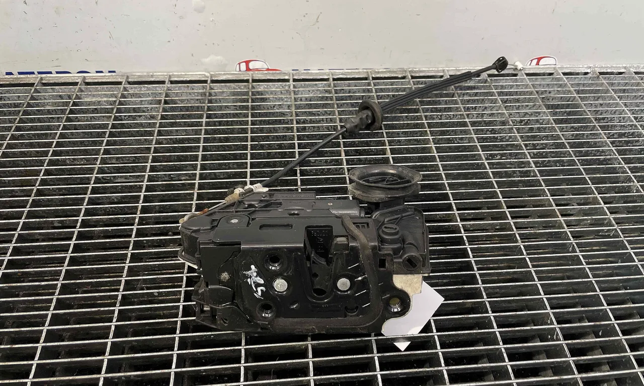 INCUIETOARE USA SPATE DREAPTA VOLKSWAGEN GOLF VI 2008-2014