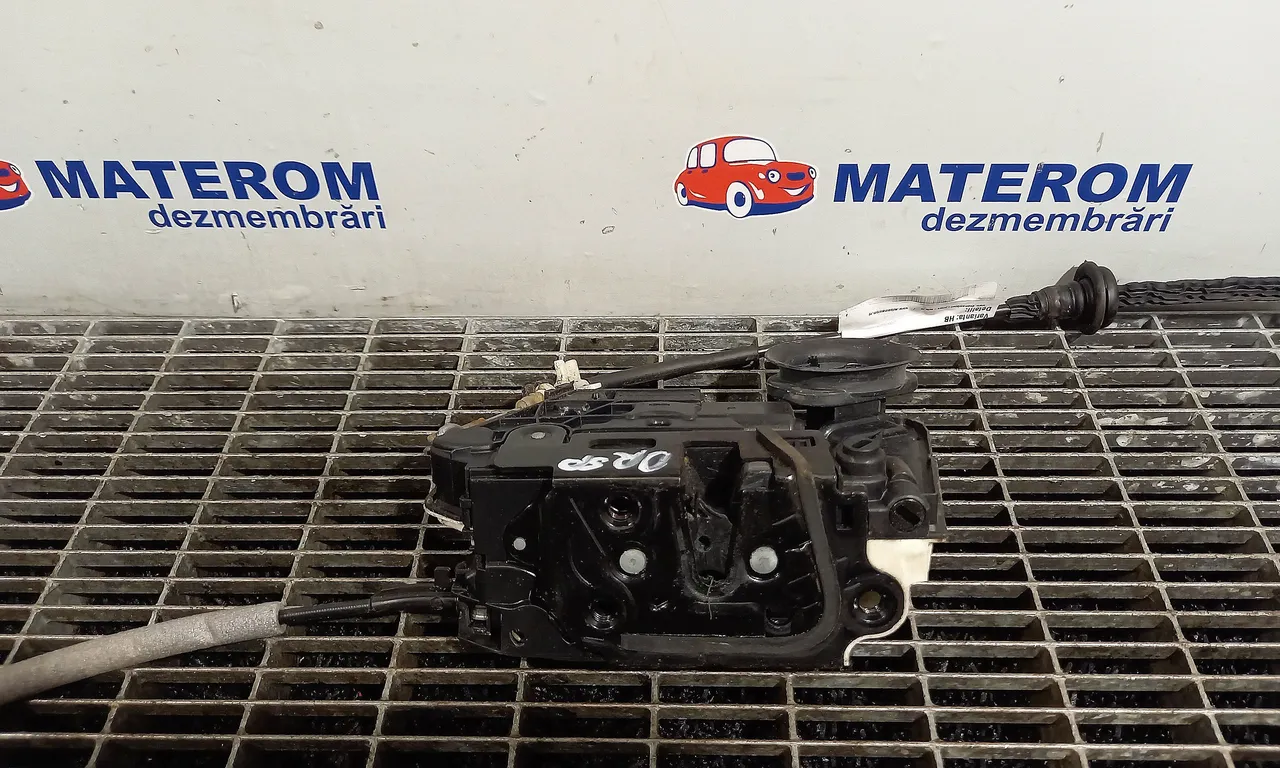 INCUIETOARE USA SPATE DREAPTA VOLKSWAGEN GOLF VI 2008-2014