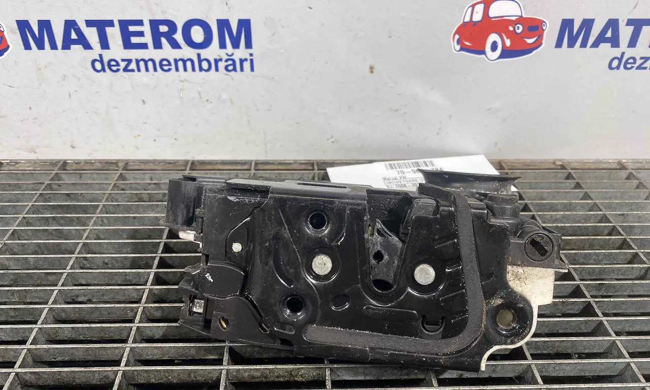 INCUIETOARE USA SPATE DREAPTA VOLKSWAGEN GOLF VI 2008-2014