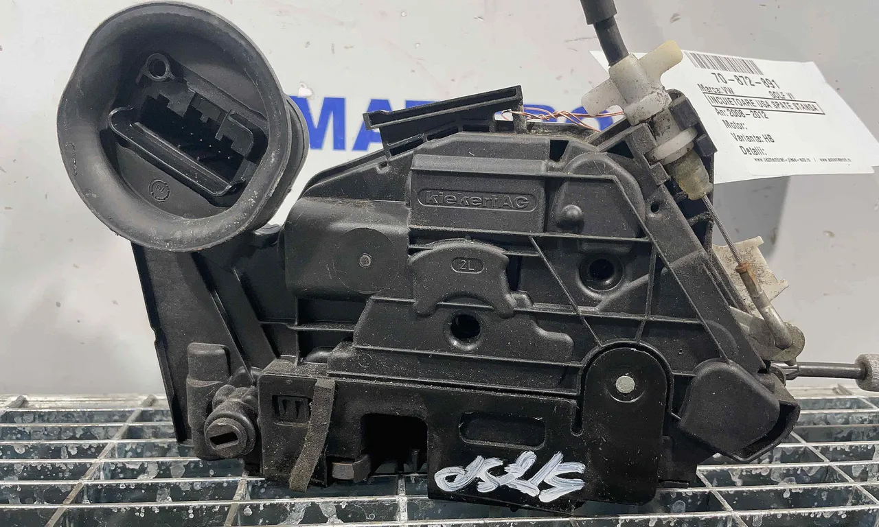 INCUIETOARE USA SPATE STANGA VOLKSWAGEN GOLF VI 2008-2014