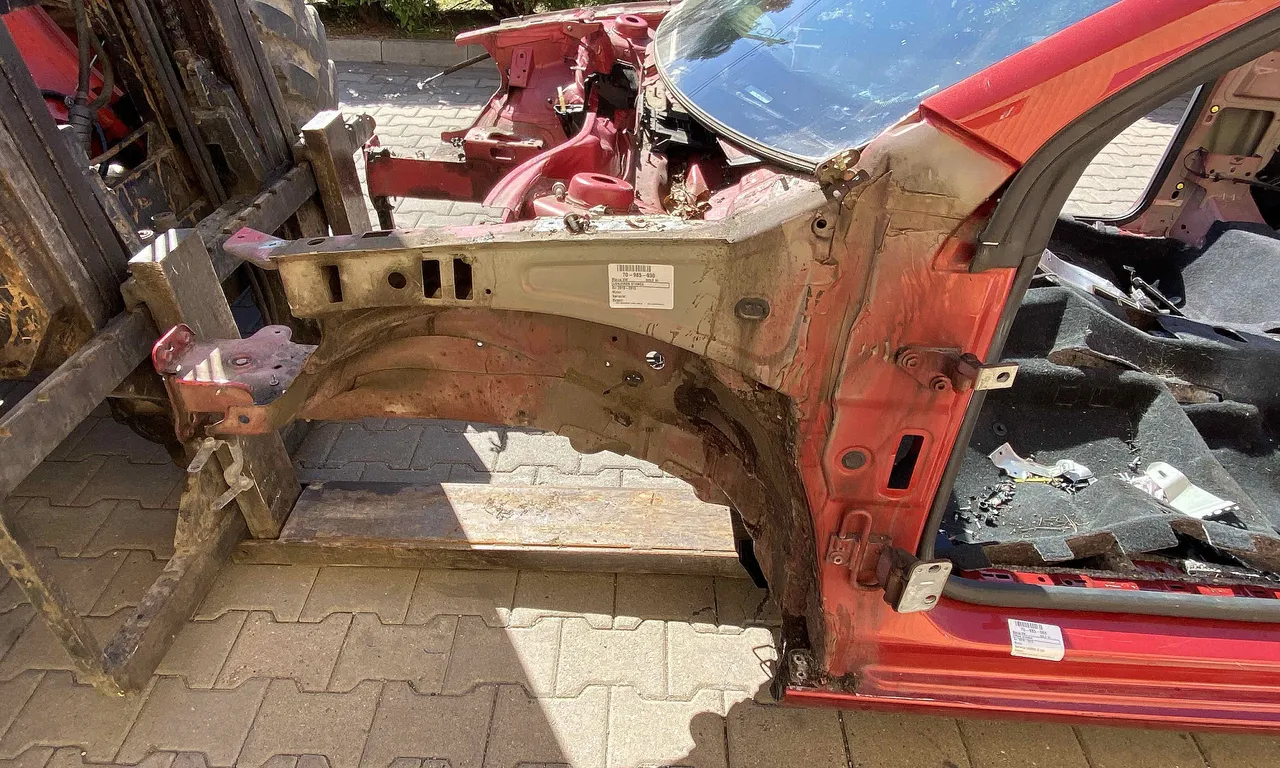 LONJERON STANGA VOLKSWAGEN GOLF VI 2008-2014