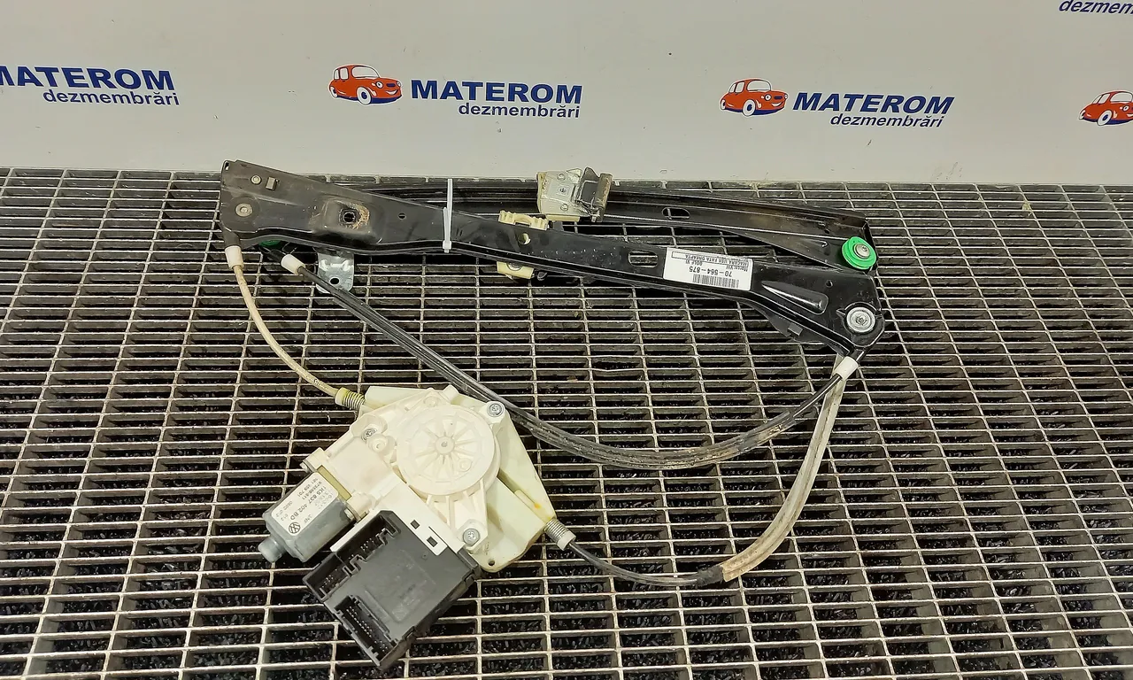 MACARA USA FATA DREAPTA VOLKSWAGEN GOLF VI 2008-2014