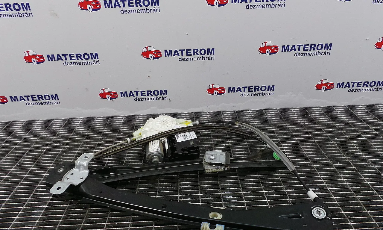 MACARA USA FATA DREAPTA VOLKSWAGEN GOLF VI 2008-2014