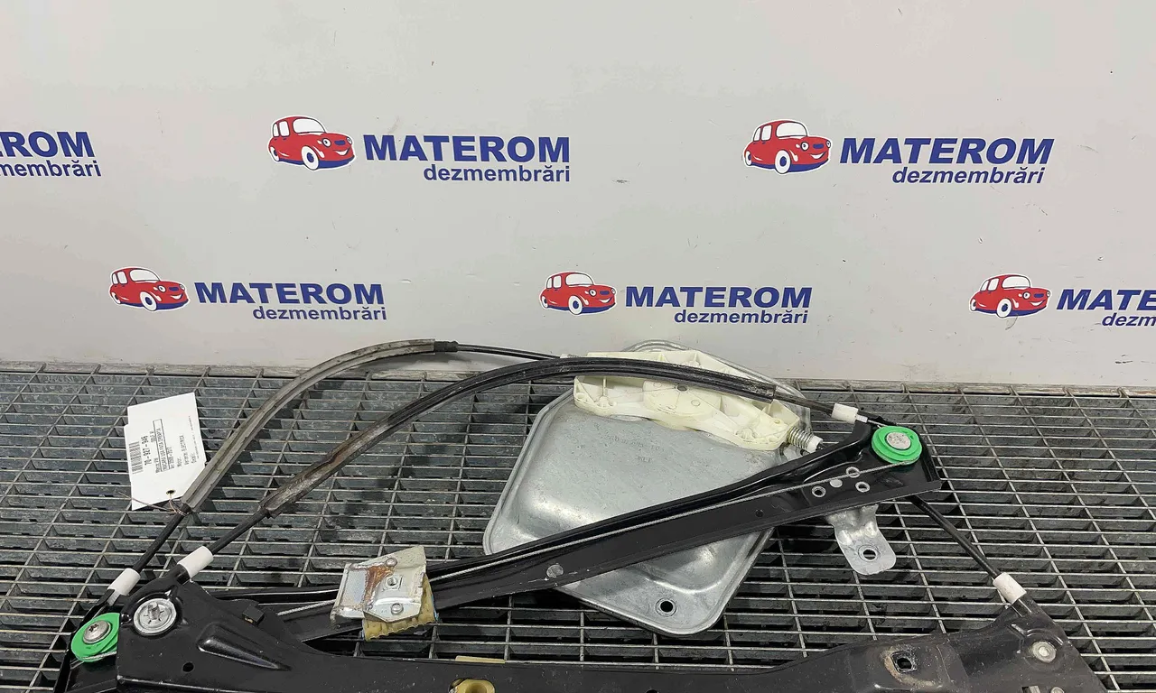 MACARA USA FATA DREAPTA VOLKSWAGEN GOLF VI 2008-2014