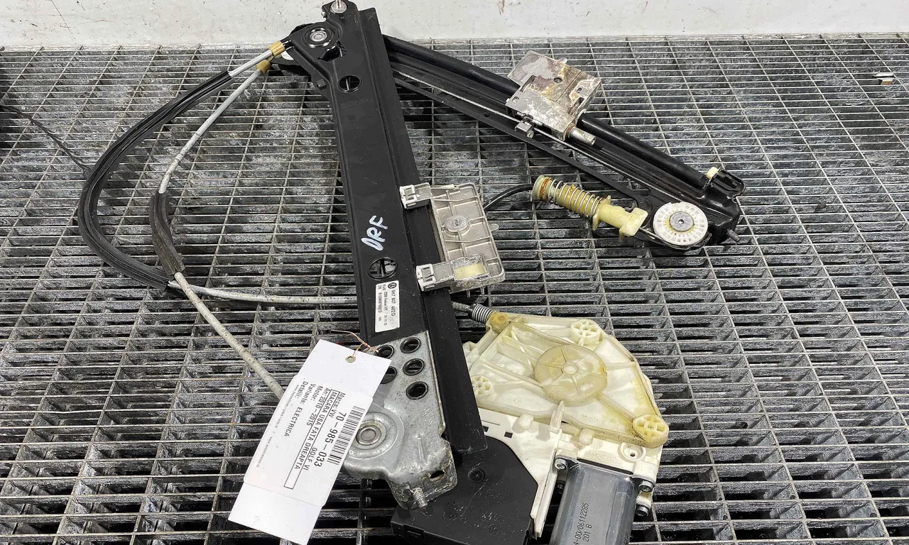 MACARA USA FATA DREAPTA VOLKSWAGEN GOLF VI 2008-2012