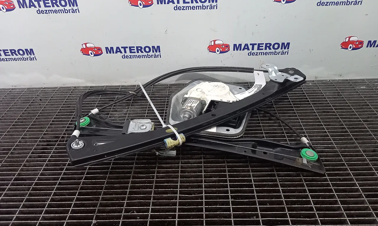 MACARA USA FATA STANGA VOLKSWAGEN GOLF VI 2008-2014