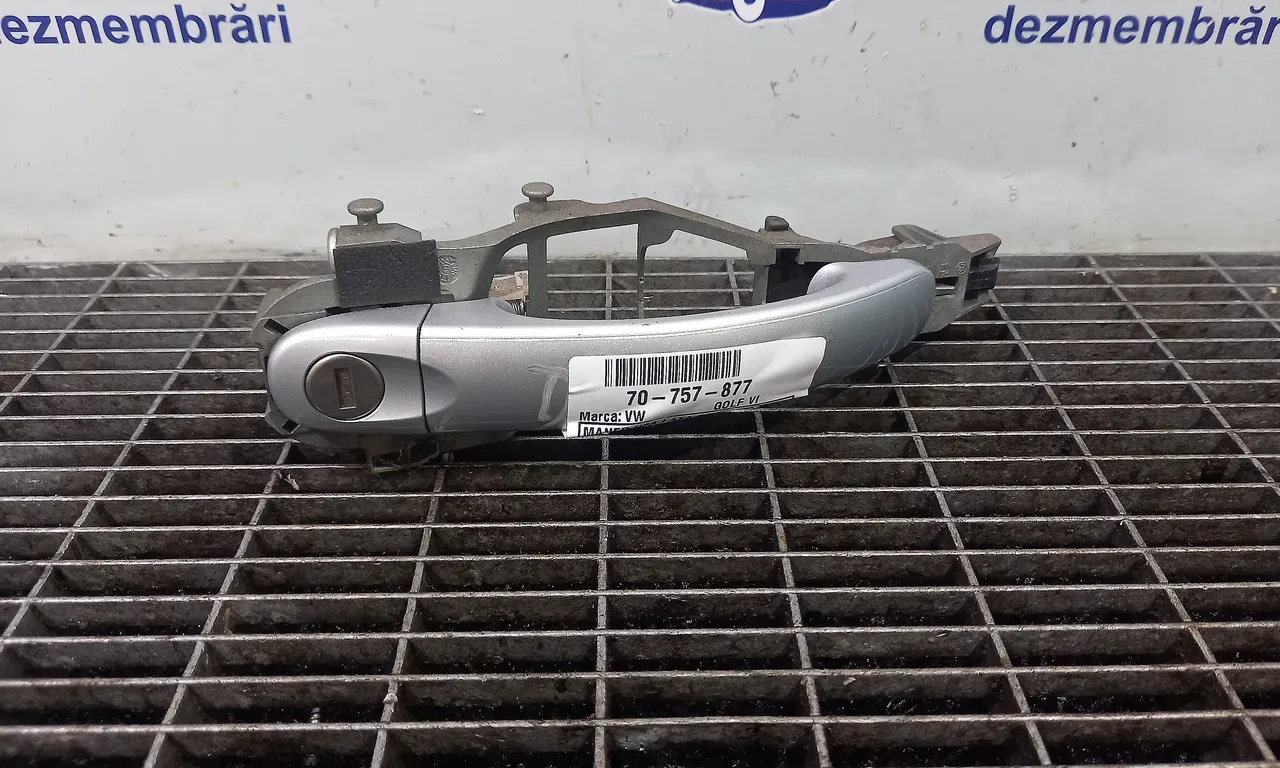 MANER USA FATA DREAPTA VOLKSWAGEN GOLF VI 2008-2014