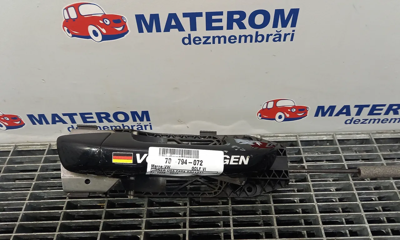 MANER USA FATA DREAPTA VOLKSWAGEN GOLF VI 2008-2014