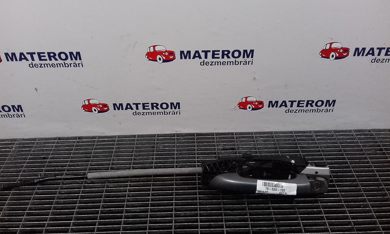 MANER USA FATA DREAPTA VOLKSWAGEN GOLF VI 2008-2014