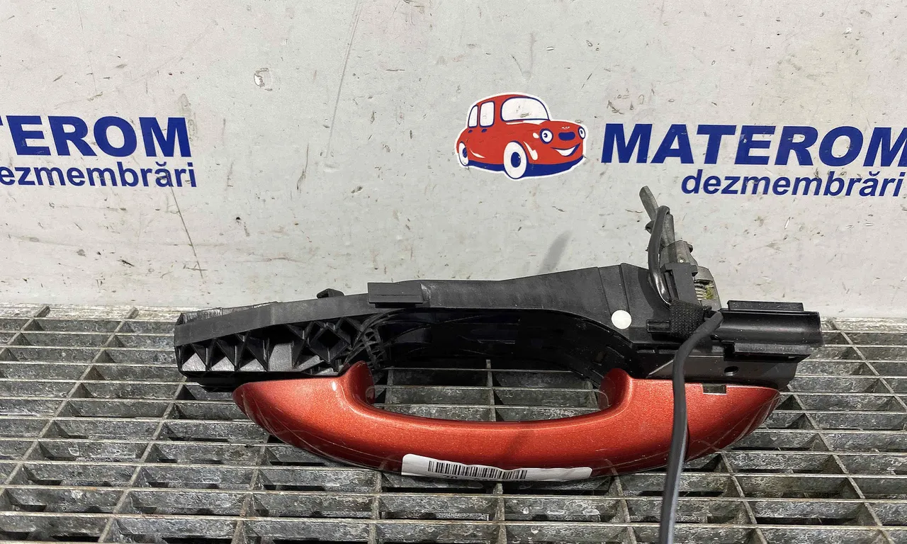 MANER USA FATA DREAPTA VOLKSWAGEN GOLF VI 2008-2012