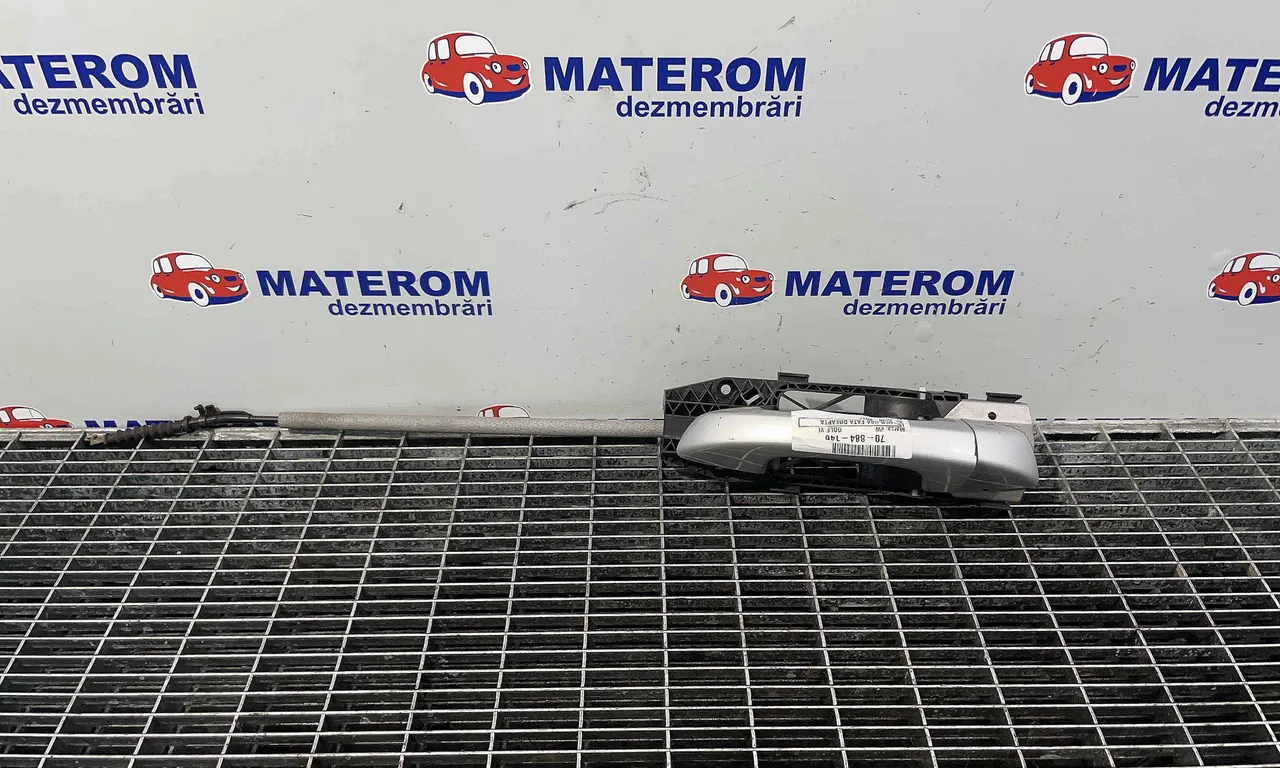 MANER USA FATA DREAPTA VOLKSWAGEN GOLF VI 2008-2014