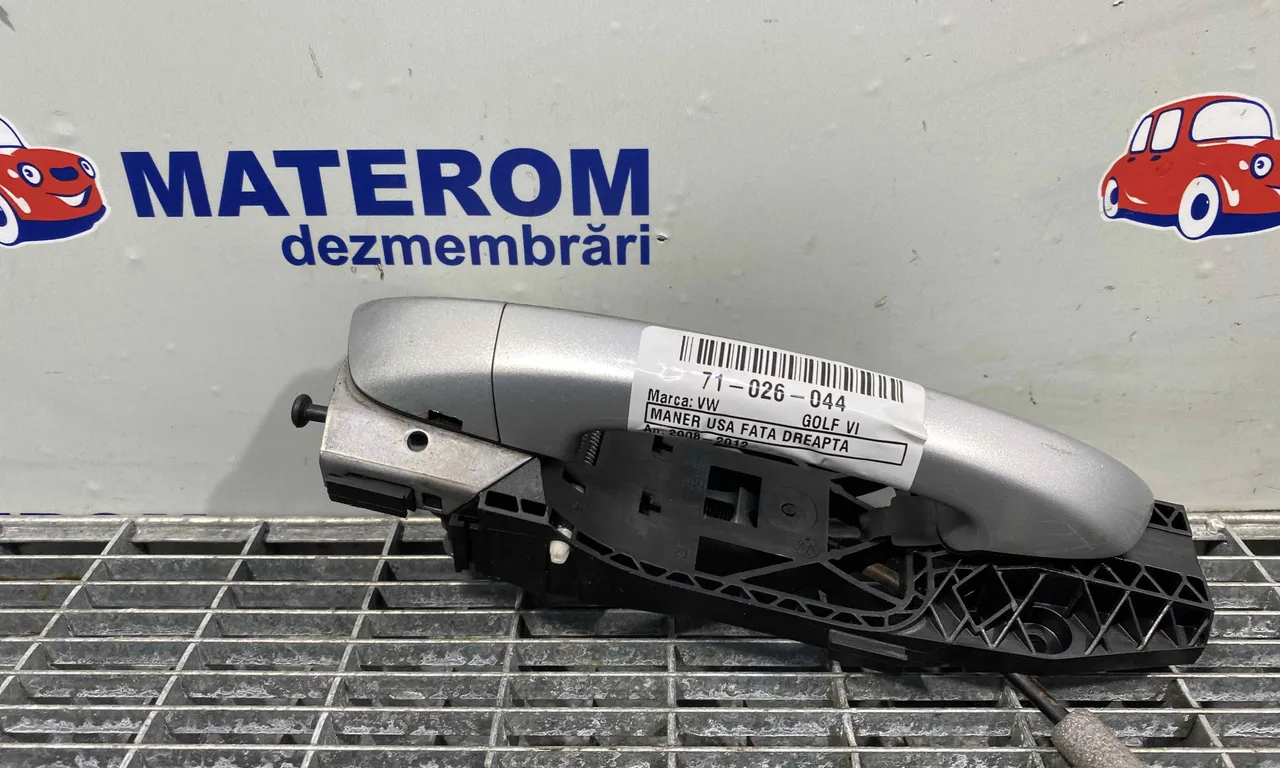 MANER USA FATA DREAPTA VOLKSWAGEN GOLF VI 2008-2014