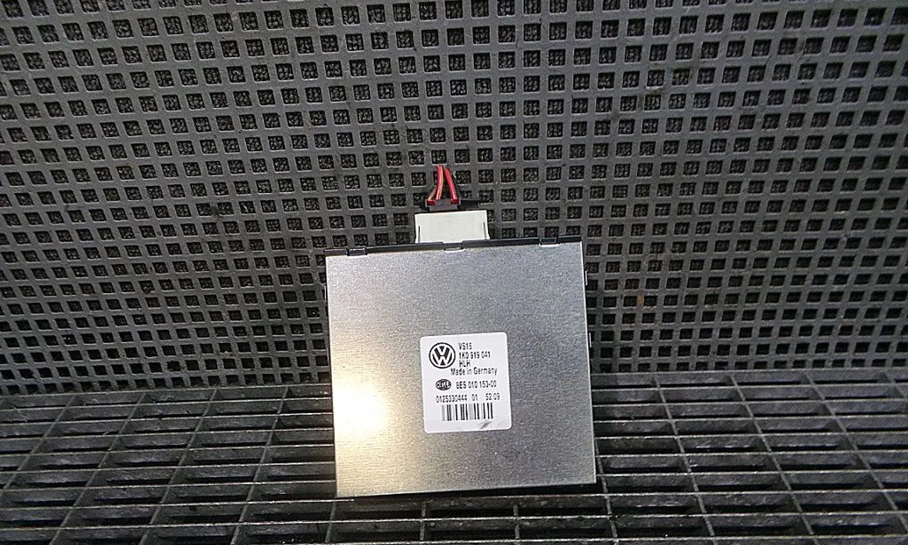 MODUL STABILIZATOR TENSIUNE VOLKSWAGEN GOLF VI 2008-2014