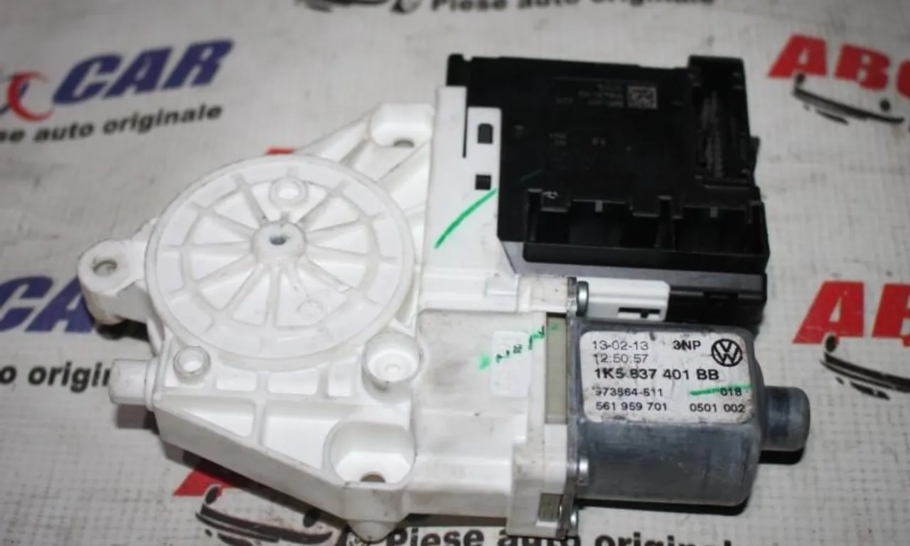 Motoras geam stanga fata VOLKSWAGEN GOLF VI 2008-2014