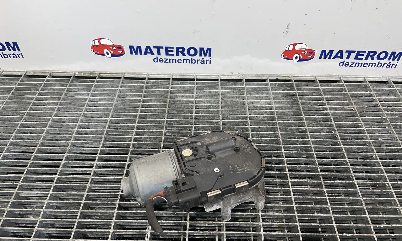 MOTORAS STERGATOR PARBRIZ VOLKSWAGEN GOLF VI 2008-2014
