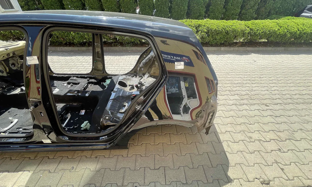 ARIPA SPATE STANGA VOLKSWAGEN GOLF VII 2012-2021