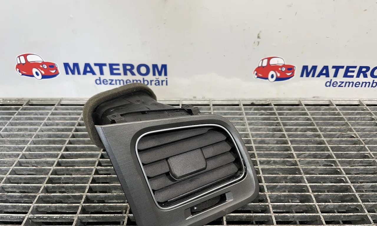 GRILA BORD VOLKSWAGEN GOLF VII 2012-2021