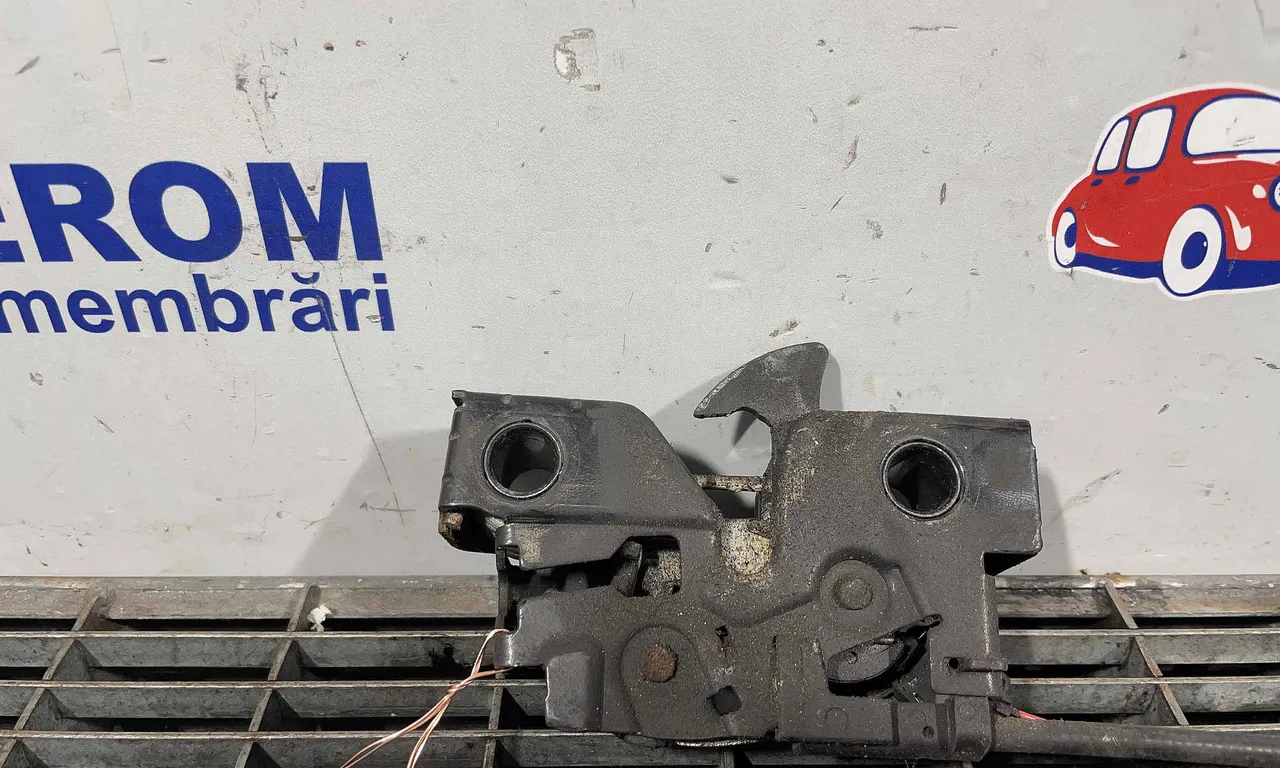 INCUIETOARE CAPOTA FATA VOLKSWAGEN GOLF VII 2012-2021