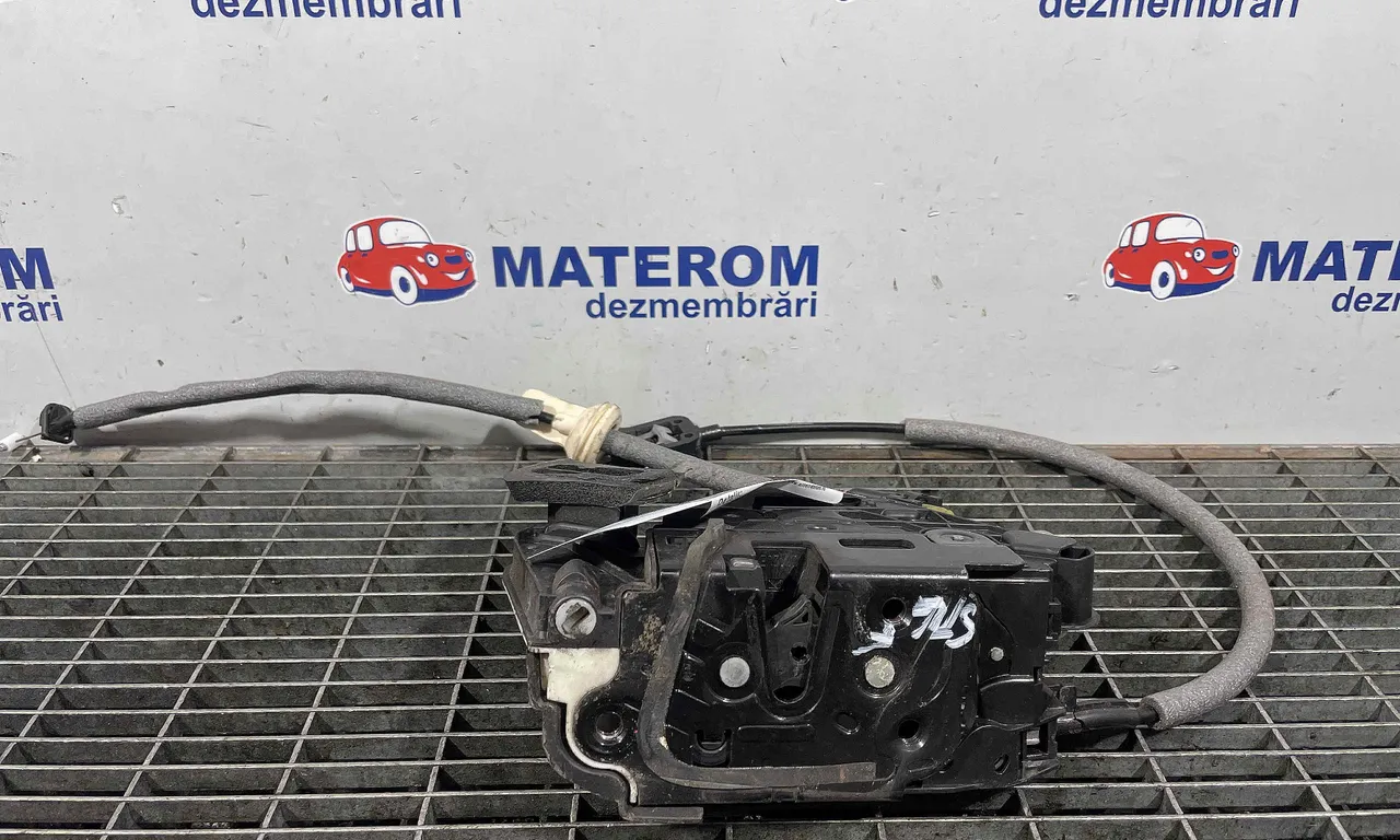INCUIETOARE USA FATA STANGA VOLKSWAGEN GOLF VII 2012-2021