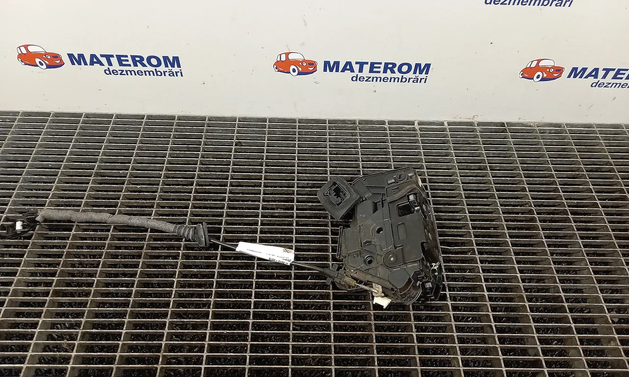 INCUIETOARE USA SPATE DREAPTA VOLKSWAGEN GOLF VII 2012-2021