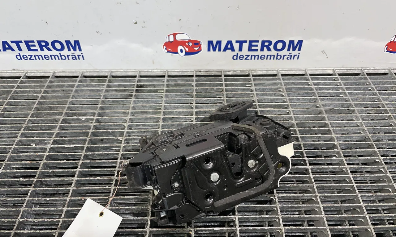 INCUIETOARE USA SPATE DREAPTA VOLKSWAGEN GOLF VII 2012-2021