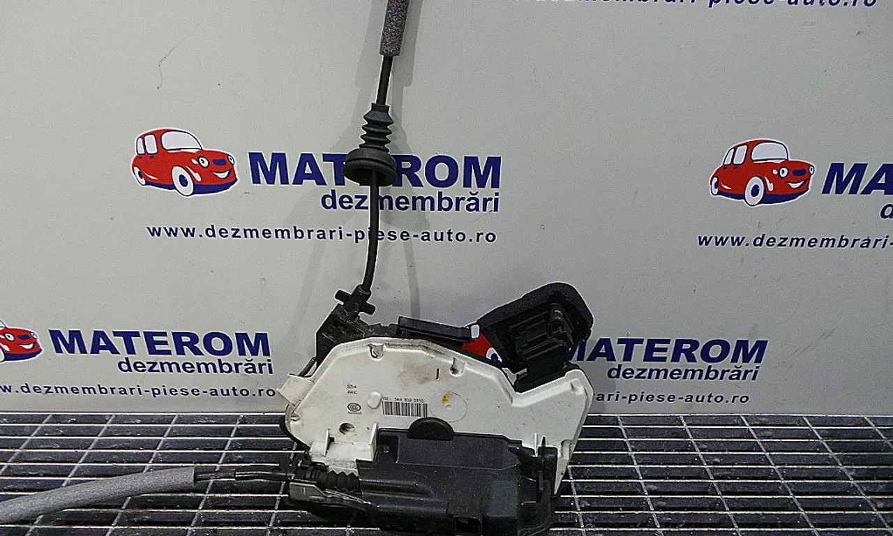 INCUIETOARE USA SPATE STANGA VOLKSWAGEN GOLF VII 2012-2021